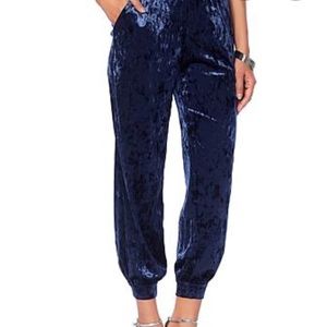 ⭐️ 5 for $25 everything listed at and under $15